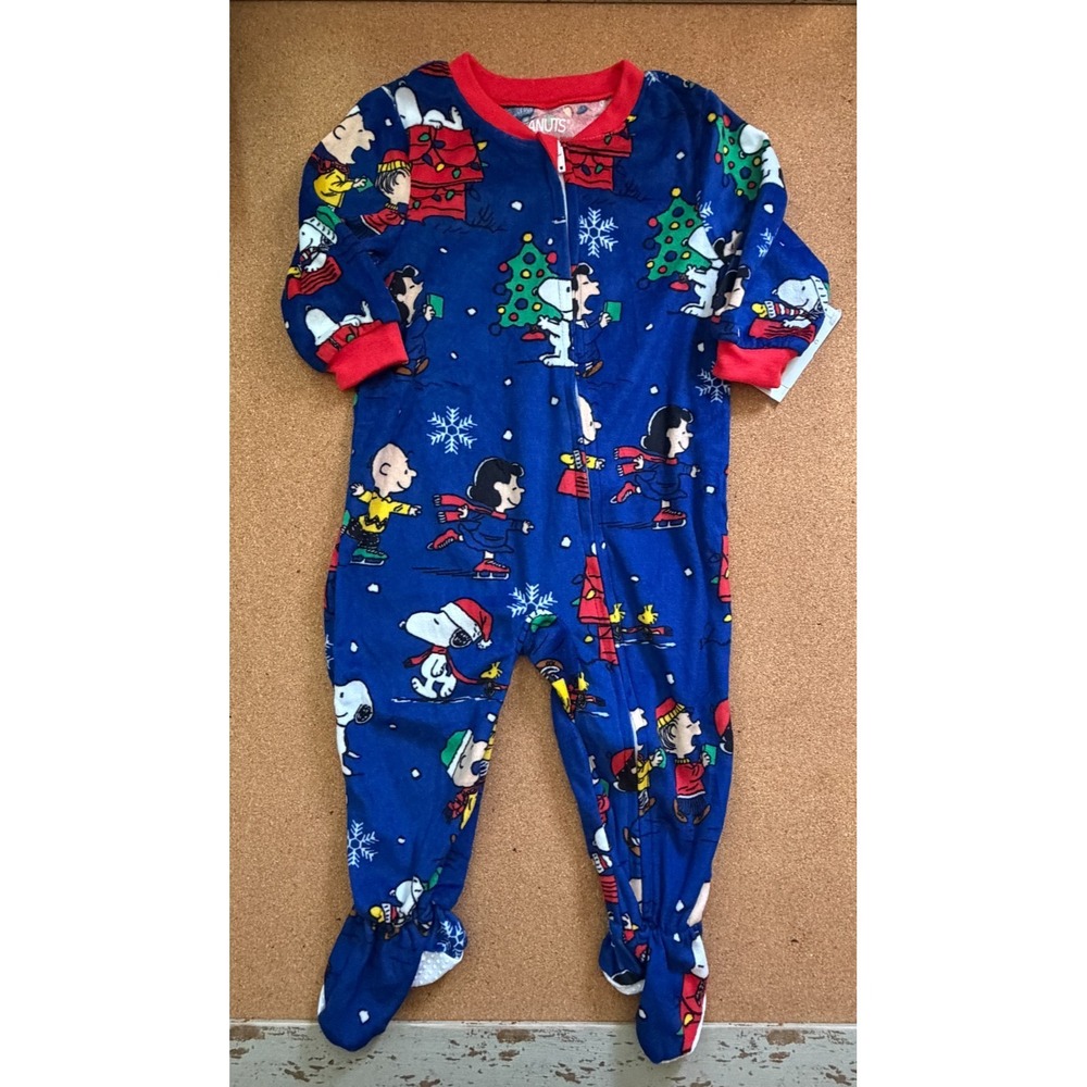 Peanuts Infant Sleeper Pajamas Size 12 Months Footed One Piece‎ NWT